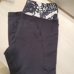 Size 6 Lululemon Cropped Leggings